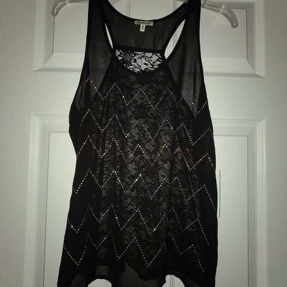 Top - Picture 2 of 4